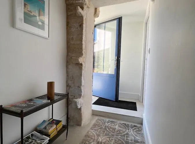 Casa de hóspedes Le Clos De Flo 17 3*